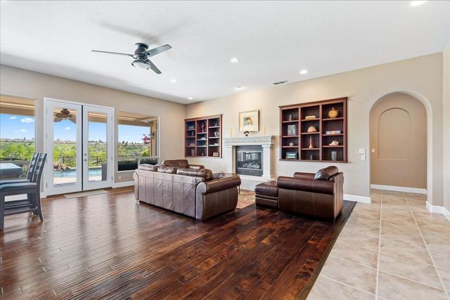 3621 Black Oak Dr, Rocklin, CA 95765