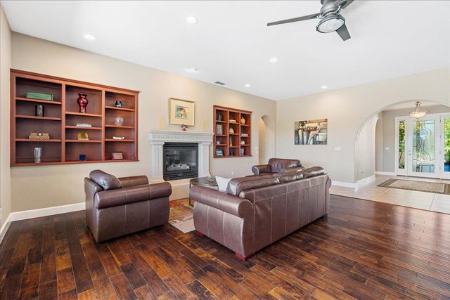 3621 Black Oak Dr, Rocklin, CA 95765