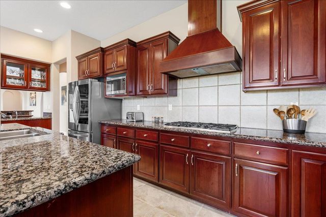 3621 Black Oak Dr, Rocklin, CA 95765