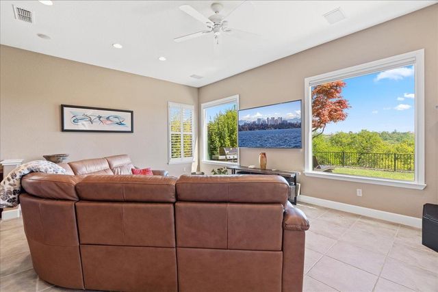 3621 Black Oak Dr, Rocklin, CA 95765