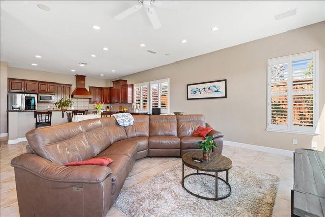 3621 Black Oak Dr, Rocklin, CA 95765