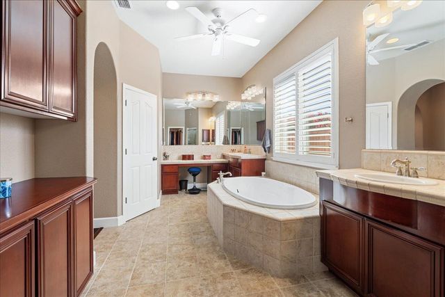 3621 Black Oak Dr, Rocklin, CA 95765