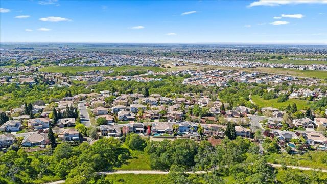 3621 Black Oak Dr, Rocklin, CA 95765