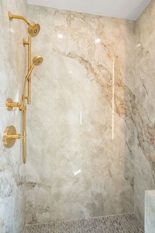 28 Keefe Avenue 28, Newton, MA 02464