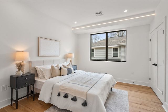 28 Keefe Avenue 28, Newton, MA 02464