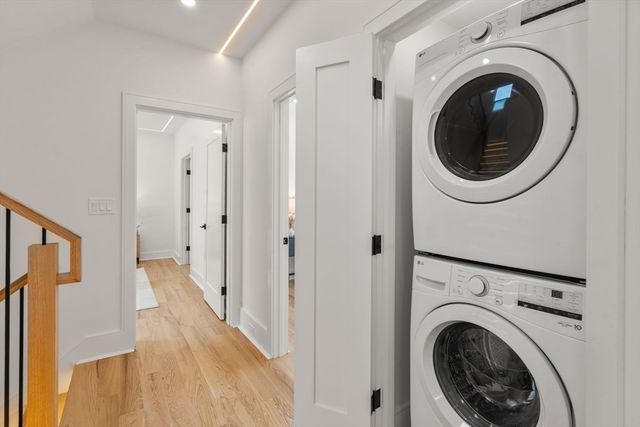 28 Keefe Avenue 28, Newton, MA 02464