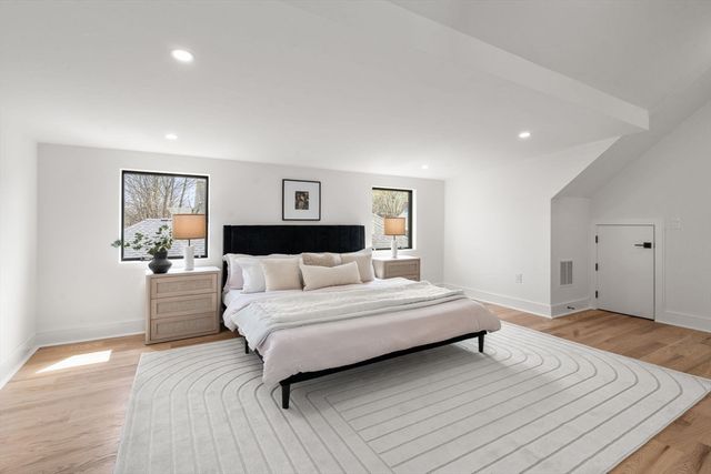 28 Keefe Avenue 28, Newton, MA 02464