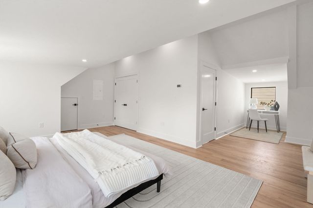 28 Keefe Avenue 28, Newton, MA 02464