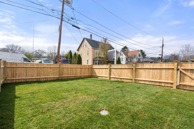 28 Keefe Avenue 28, Newton, MA 02464