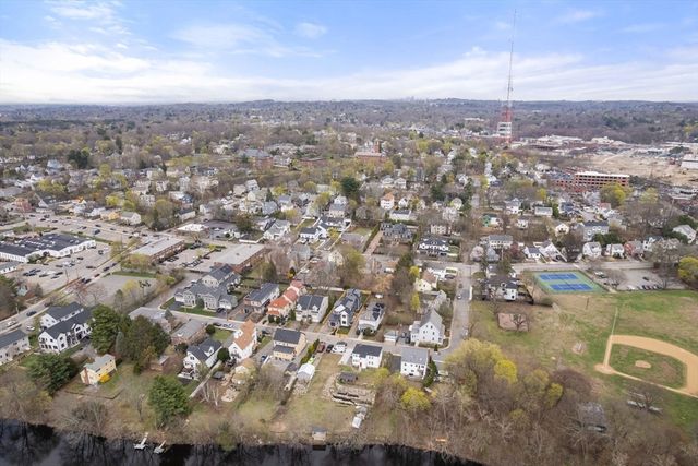 28 Keefe Avenue 28, Newton, MA 02464