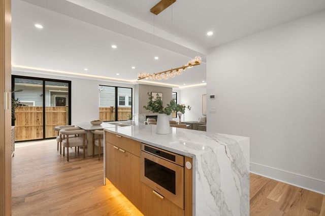 28 Keefe Avenue 28, Newton, MA 02464