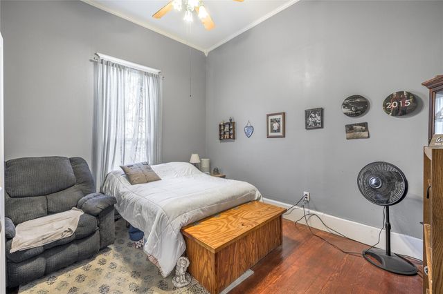 1000 N Park Street, Brenham, TX 77833