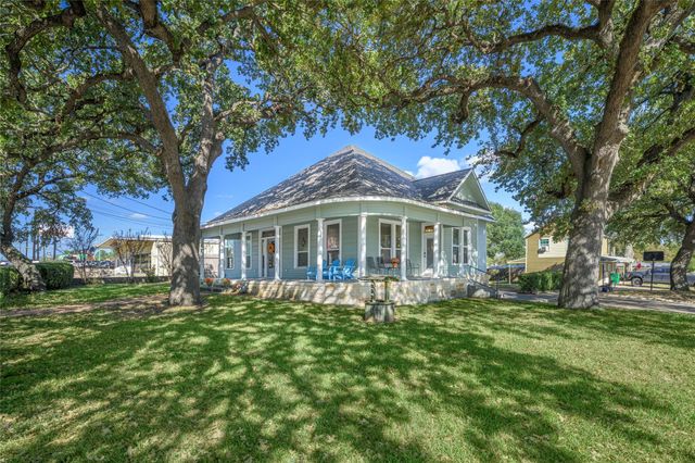 1000 N Park Street, Brenham, TX 77833