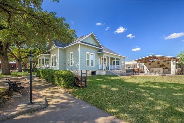 1000 N Park Street, Brenham, TX 77833