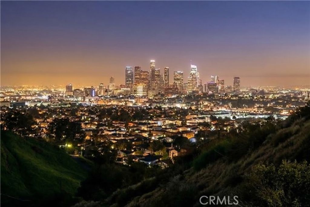 2807 N Thomas, Los Angeles, CA 90031