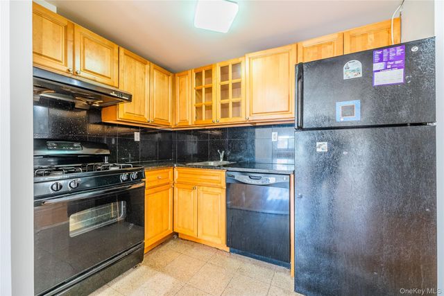112-26 38th Avenue 4A, Corona, NY 11368
