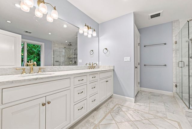 31 Kesseler Way, Newton, MA 02467