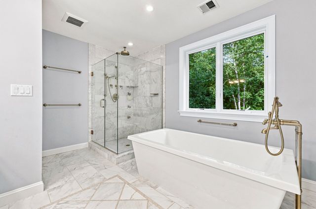 31 Kesseler Way, Newton, MA 02467
