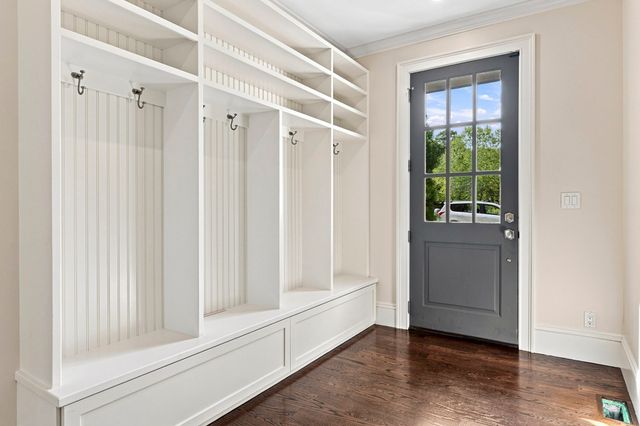 31 Kesseler Way, Newton, MA 02467