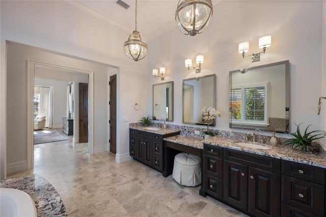 10443 LOS FELIZ DRIVE, Orlando, FL 32836