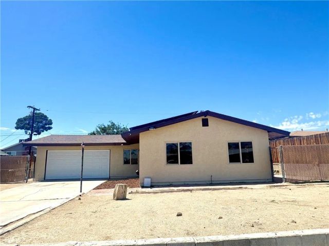 36848 Almaden, Barstow, CA 92311