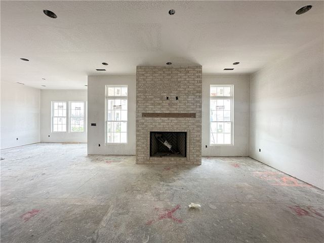 3000 Courtyard Street, Springdale, AR 72762