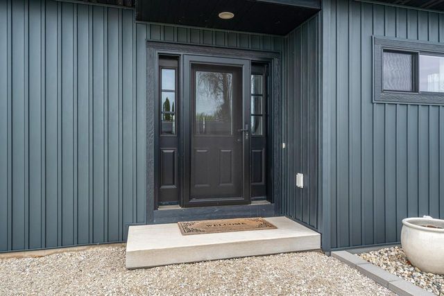 N8805 LAKESHORE DRIVE, Van Dyne, WI 54979