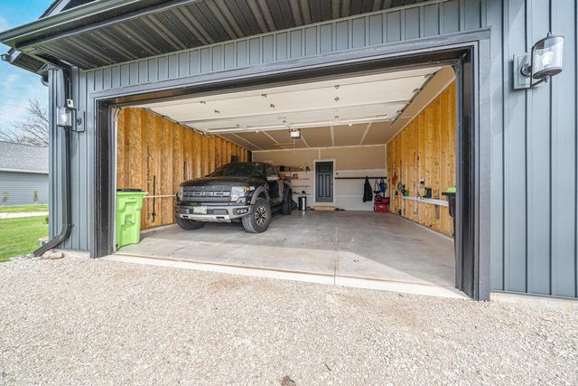 N8805 LAKESHORE DRIVE, Van Dyne, WI 54979