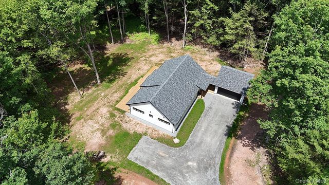 204 Country Road, Callicoon, NY 12723
