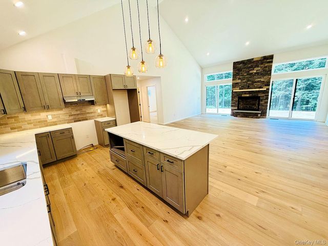 204 Country Road, Callicoon, NY 12723