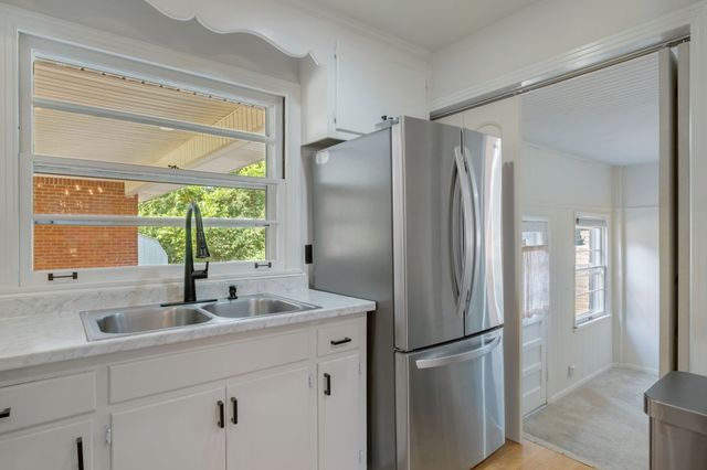 2503 Midvale Dr, Nashville, TN 37214