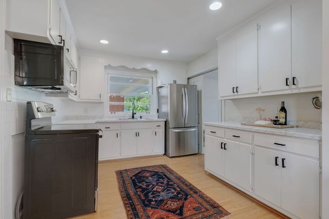 2503 Midvale Dr, Nashville, TN 37214