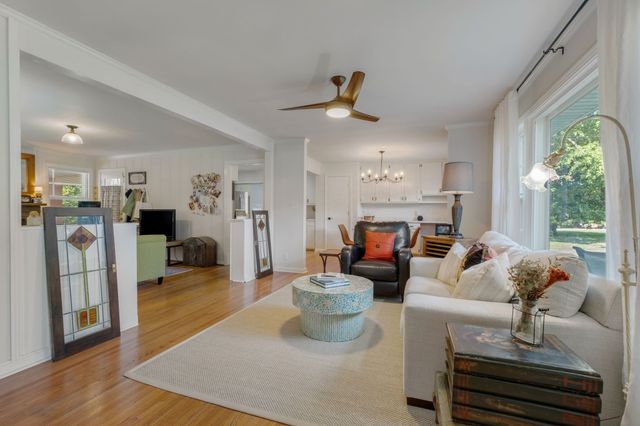 2503 Midvale Dr, Nashville, TN 37214