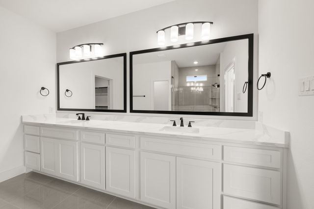 316 Autry Drive, Burleson, TX 76028