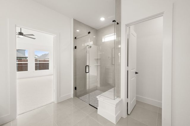 316 Autry Drive, Burleson, TX 76028