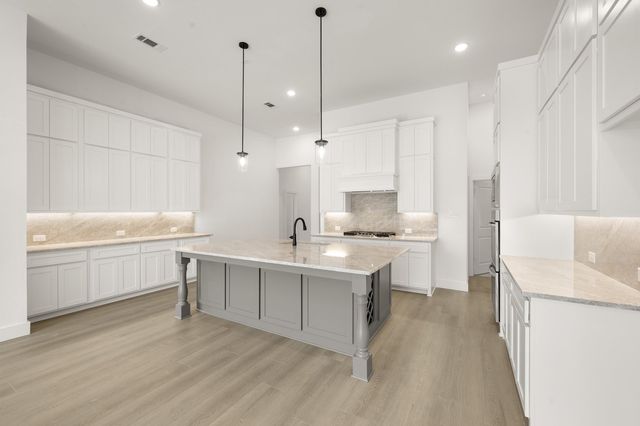 316 Autry Drive, Burleson, TX 76028