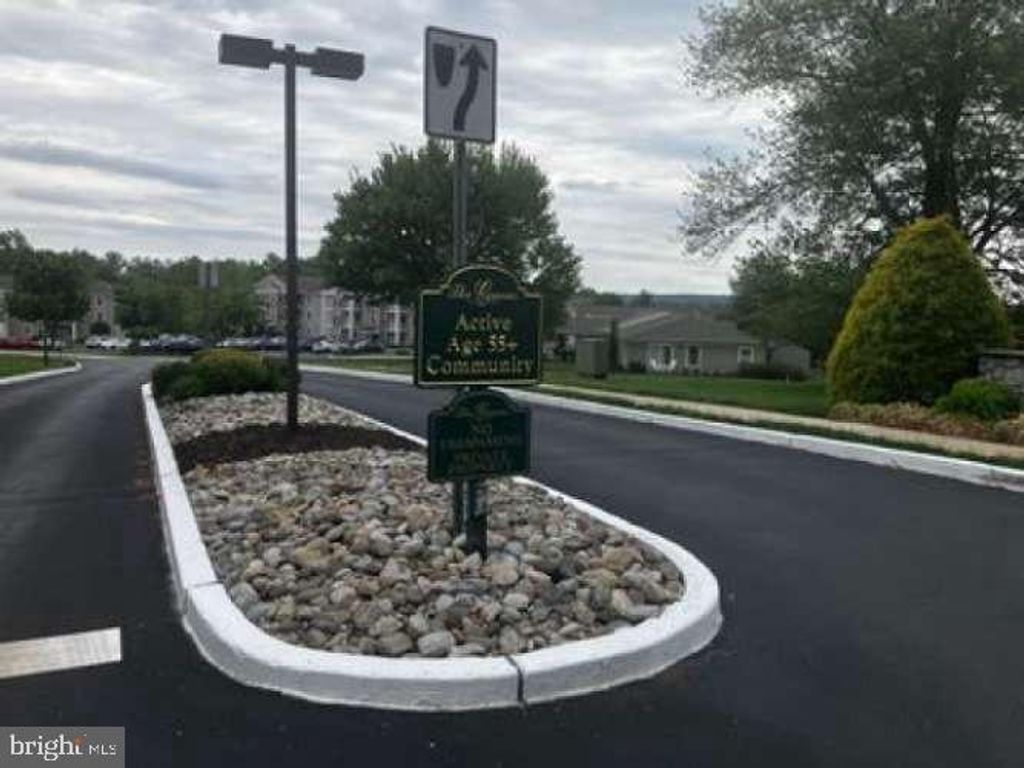 541 BRANDON RD, Norristown, PA 19403