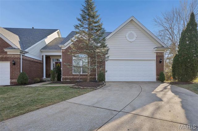 460 Shetland Valley Court, Chesterfield, MO 63005