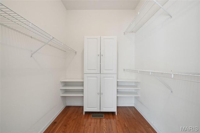 460 Shetland Valley Court, Chesterfield, MO 63005