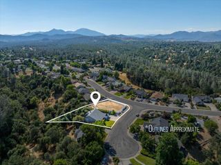 4330 Rising Mist Circle, Redding, CA 96001