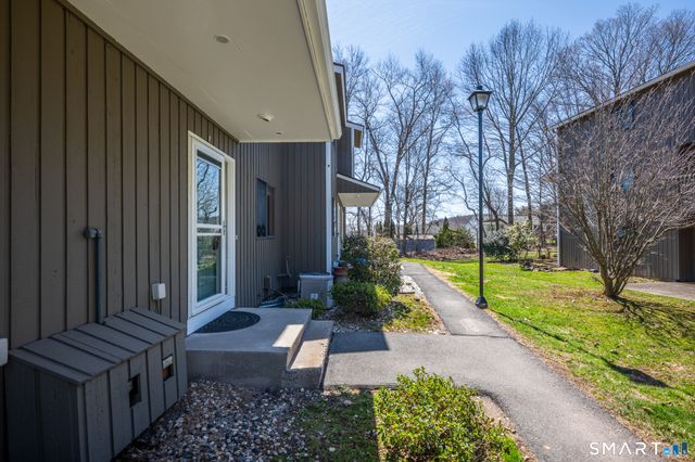 160 Brittany Farms Road F, New Britain, CT 06053