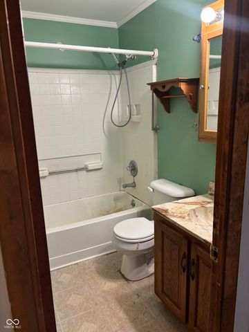 412 Fairlane Drive, Crawfordsville, IN 47933