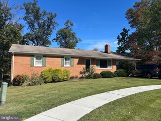 6616 PEPIN DR, Upper Marlboro, MD 20772