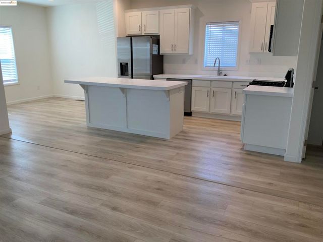 46 Palm Dr., Pittsburg, CA 94565