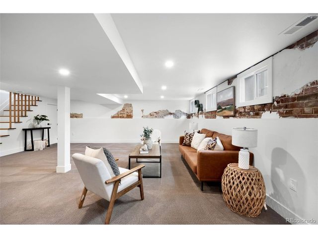 2835 Cherry St, Denver, CO 80207