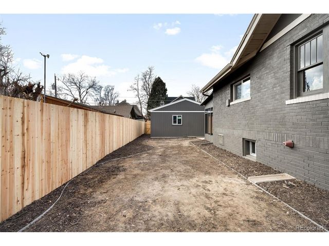 2835 Cherry St, Denver, CO 80207