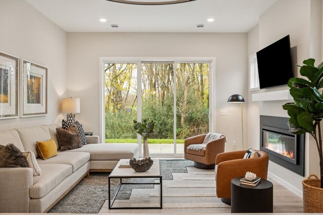 19124 Cloverleaf Way, Farmington, MN 55024