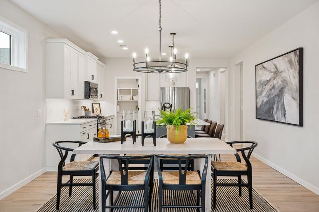 19124 Cloverleaf Way, Farmington, MN 55024