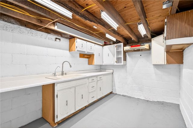 123 Pritts Distillery Rd, Saltlick Twp, PA 15622