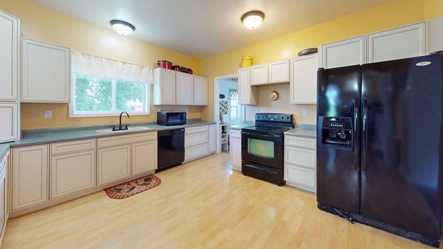 8611 S Wise Road, Shepherd, MI 48883